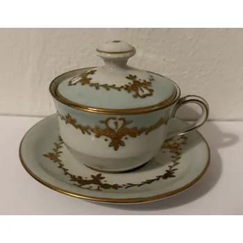 Starožitný šálek s pokličkou Stará role