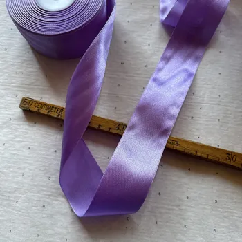 Stuha Atlasová stuha 40mm, Šeřík