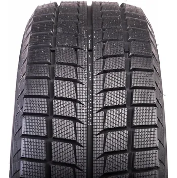 Zimní osobní pneu 235/55R17 99T, Goodride, SW618