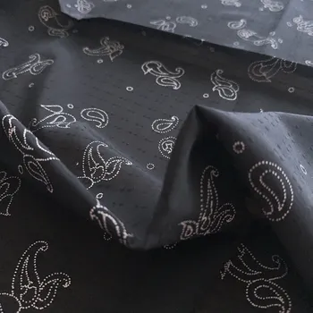 Vzorek - Černá halenkovina s paysley vzorem polyester