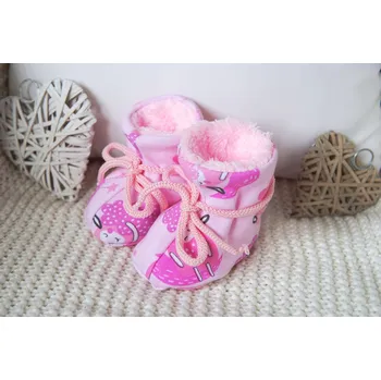 Kojenecké oblečení AMÁLKA Zateplené bačkůrky pro miminko, růžové ovečky Velikost: 68-80