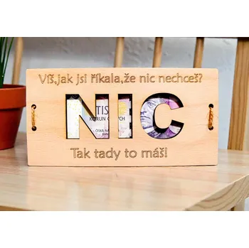 Dárková krabička Dekorace z Řečice Dárková dřevěná karta na peníze Nic2