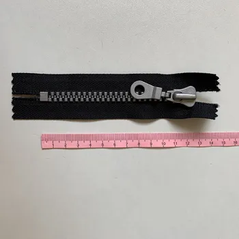 Zip Zip YKK Vislon, černý 12CM