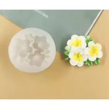 Výroba svíčky Forma - Květy Plumerie (Forma silikonová květy Plumerie 70x20mm)