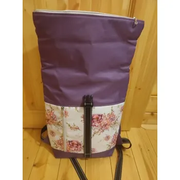 Městský batoh Rolovací batoh fialový s květy