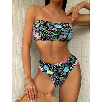 Dámské plavky Dámské dvoudílné plavky s květinovým vzorem Barva: Černá, Velikostní tabulka: S