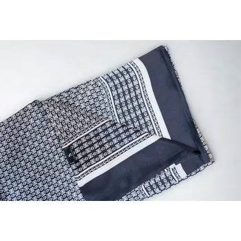 Šála HEDVÁBNÝ SVĚT Pánská hedvábná šálka Černo-bílé řetízky