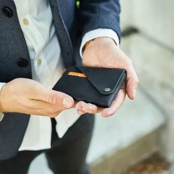 Peněženka Brødrene pánská kožená peněženka černá - muž