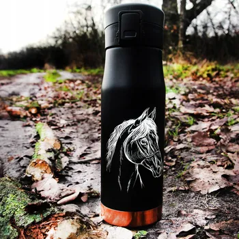 Termohrnek Kůň Termohrnek pro maminku Dárek k narozeninám, svátku – s možností personalizace