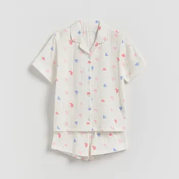 Dětská móda Reserved - Dvoudílná pyžamová souprava se srdíčky - krémová - 101IF-01X - 101IF-01X-U98