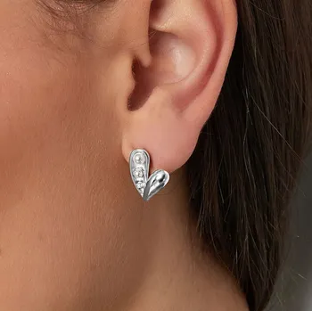 Náušnice Originální a něžné náušnice „Perlové srdce“ z chirurgické oceli č. 1677