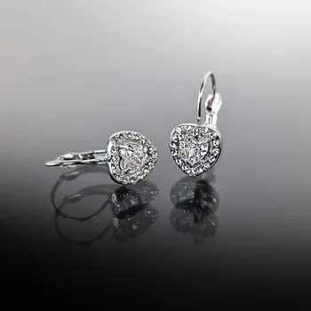 Náušnice Exkluzivní ocelové náušnice zabalené v dárkové krabičce č. 1199