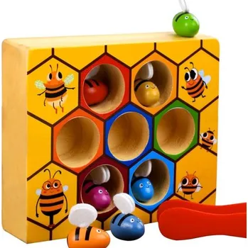 auto na autodráhu Chyť včelku – dřevěná edukativní hra