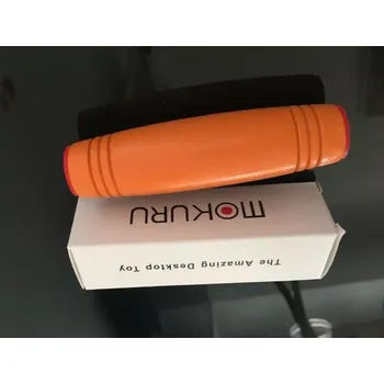 Gadget Mokuru Famous, japonská antistresová hračka, oranžová