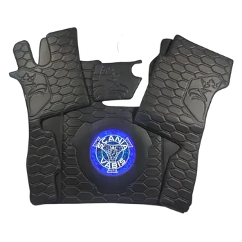 Ochranný autopotah Podlaha SCANIA GRIFFIN NTG R (odpružená/odpružená)- černá/modré prošívání + podsvícený vabis