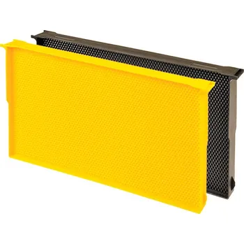 Pokorný - Rámek plastový 39 x 24 BÉŽOVÝ (dříve žlutý) do 100 ks