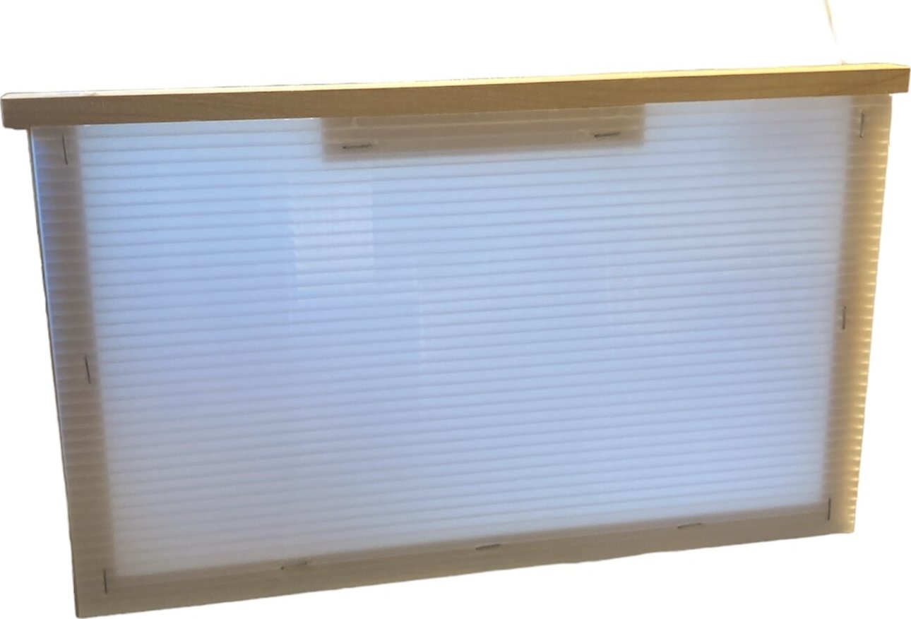 Včelo-těsná komorovací přepážka r. m. 39x24