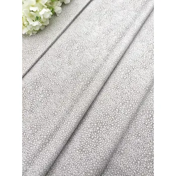 Látka 100% bavlna - bílé pavučinky na hnědé