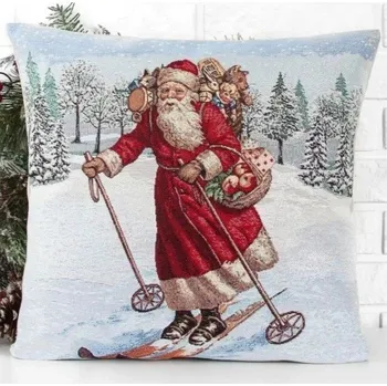 Povlečení Home of Christmas Gobelínový vánoční povlak na polštář s motivem Santa na lyžích 45 × 45 cm