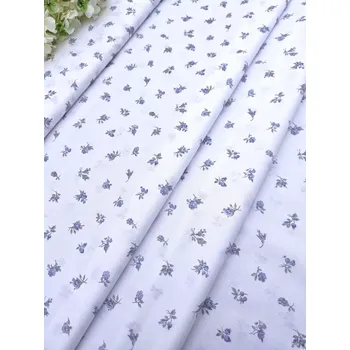 Látka 100% bavlna - růžičky drobné modré na bílé