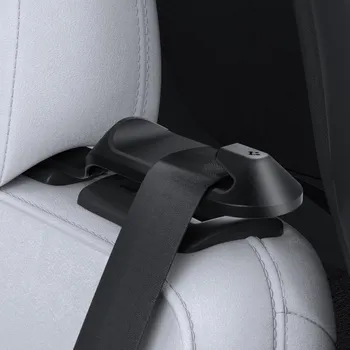 Organizér do auta Spigen Tesla Backseat Seatbelt Holder Black Tesla Model Y