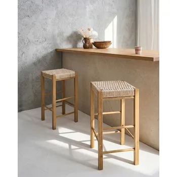 Barová židle Sada 2 barových židlí světle hnědé sedák z proutěného dřeva styl boho kuchyně jídelna Beliani