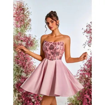 Dámské šaty SHEIN Růžové Zdobené ŠATY (M)