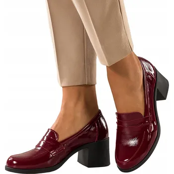 Dámské mokasíny Dámské mokasíny bordó lakované na blokovém podpatku, pohodlné, elegantní, velikost 36