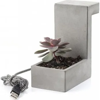 Lampička Kikkerland Betonová stolní LED lampa s květináčem