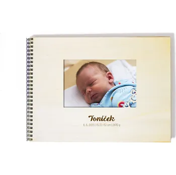 Fotoalbum Dětské fotoalbum s úvodní fotografií srdce