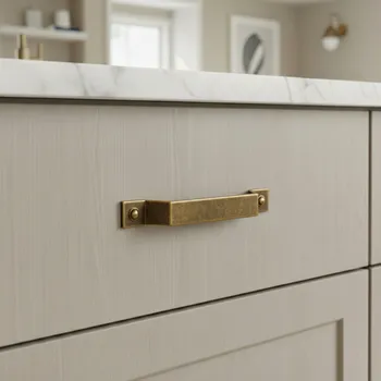 Nábytkové kování Giusti Rukojeť MESA / Stará mosaz 160 mm