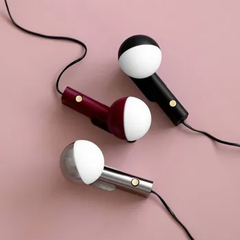 Lampička Northern Balancer mini LED nástěnné světlo červená - montáž na stěnu - výška 18 cm, šířka 3 cm, vyložení 6 cm; osvětlovací hlava Ø 9 cm; délka kabelu 200 cm 1 x 6 W LED - Doprava zdarma