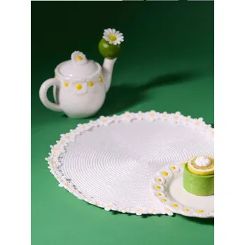 prostírání Sinsay - Prostírání s motivem sedmikrásek - bílá - 020IL-00X - 020IL-00X-ONE