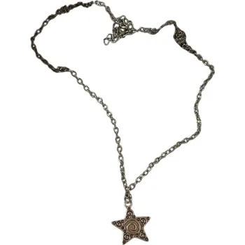 Náhrdelník Dámský choker z chirurgické oceli Nastavitelná délka Přívěsek hvězda Kombinovatelný versatilní náhrdelník