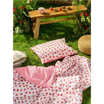 Povlečení Sinsay - Souprava povlečení - červená - 093DW-33X - 093DW-33X-ONE