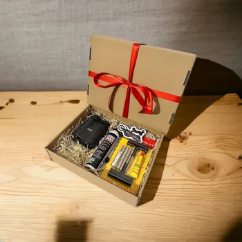 Dárkový potravinový koš Dárkový balíček pro motorkáře s příslušenstvím pro pneumatiky 2H1116795