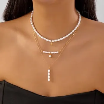 Náhrdelník Vrtvený dámský vintage choker Zlatá barva Perlový náhrdelník Visací řetízek s perličkami Elegantní výrazný šperk