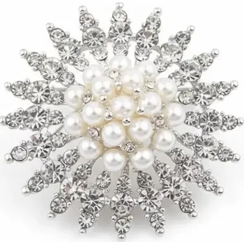 Brož Tvujdesign Brož Bílá perlová vánoční vločka