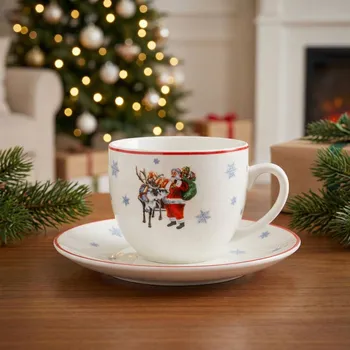 Porcelánový šálek s podšálkem vánoční ALTOM DESIGN WYPRAWA MIKOŁAJA 240 ml