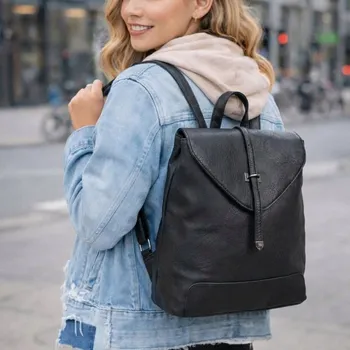 Městský batoh Batoh dámský černý s kapsami