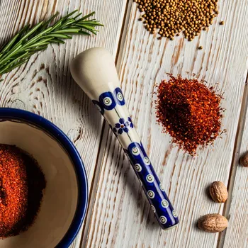 Hmoždíř Palička do hmoždíře Keramika Bolesławiec - dek. 166A (druhý druh)