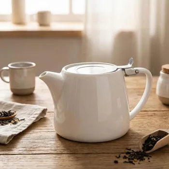 Konvice na čaj Porcelánová konvice na čaj a kávu ALTOM DESIGN REGULAR 580 ml krémová