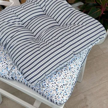 Podsedák Sedák na křeslo oboustranný - Kvítky + Pruhy modré