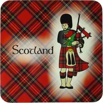 Podtácek Dřevěný podtácek, skotský dudák