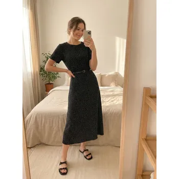 Dámské šaty Sinsay - Viskózové midi šaty s páskem s puntíkovaným vzorem - vícebarevná - 480DA-MLC - 480DA-MLC-XS