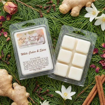 Vůně do bytu Pure Integrity USA Vonný sójový vosk CEDR & KOŘENINY (WHITE CEDAR AND SPICE) 3,5oz (103g)