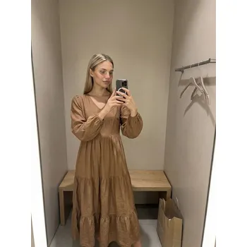 Dámské šaty Sinsay - Midi šaty s volánovými vrstvami - hnědá - 907EM-84X - 907EM-84X-M