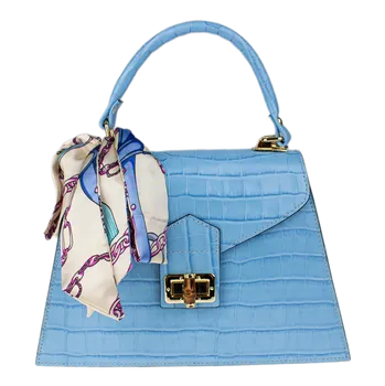 NovaKabelka.cz Kožená italská crossbody kabelka Flavia Cocco Celeste