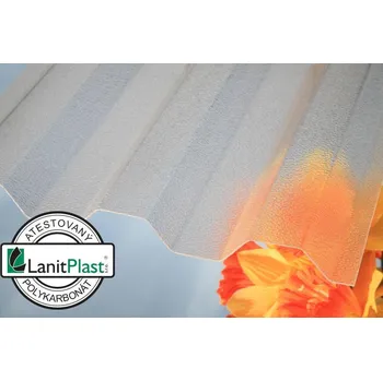 Průsvitná krytina LANIT PLAST, s.r.o. polykarbonátová deska MARLON CSE ORIGINAL 0,8 mm 1,06x3 m čirá LG2605