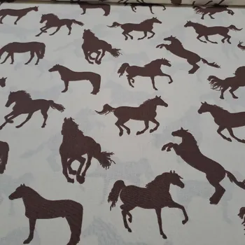 Pro útulný domov bavlněná látka KONĚ